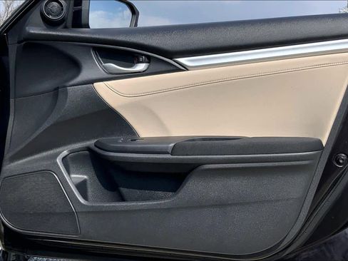 Used 2017 Honda Civic EX image 22