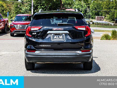 Used 2023 GMC Terrain SLT FWD image 12