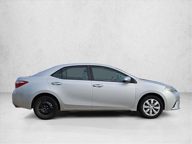 Used 2016 Toyota Corolla LE FWD image 4
