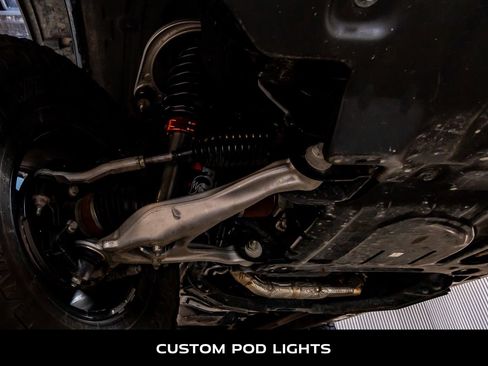 Used 2023 Ford Bronco Wildtrak AWD/4WD image 12