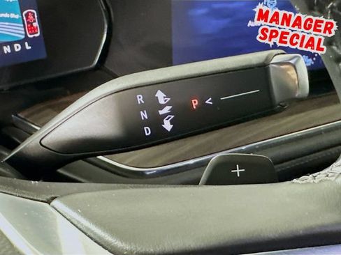 Used 2025 Chevrolet Tahoe LT RWD image 19