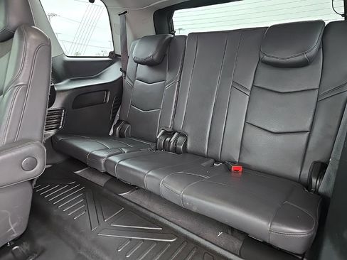Used 2020 Cadillac Escalade Premium Luxury AWD/4WD image 45