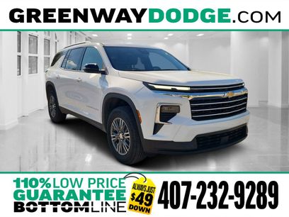 Used 2025 Chevrolet Traverse LT