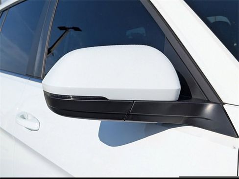 Used 2021 Volkswagen Atlas SE image 10