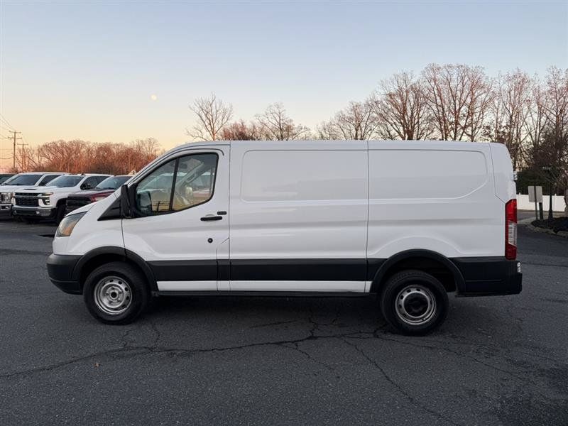 Used 2016 Ford Transit 250 130 Low Roof RWD image 8