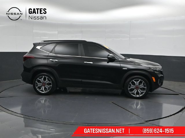 Used 2023 Kia Seltos SX AWD/4WD image 3