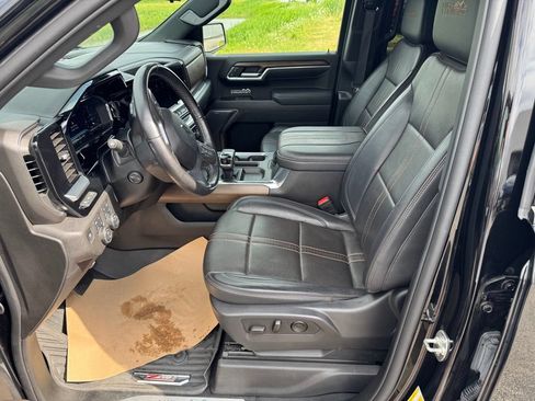 Used 2025 Chevrolet Silverado 1500 High Country w/ Midnight Edition AWD/4WD image 11