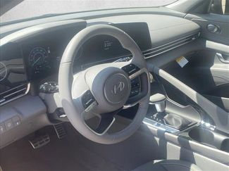 Certified 2025 Hyundai Elantra SEL video 3