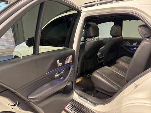 Used 2023 Mercedes-Benz GLE 350 4MATIC w/ AMG Line Exterior image 35