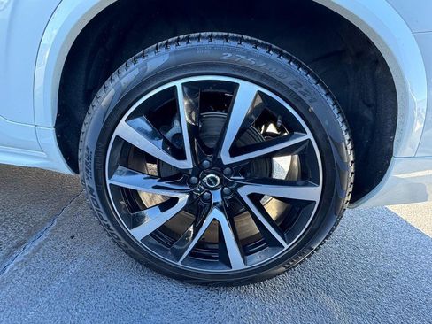 Certified 2024 Volvo XC90 B6 Plus w/ Protection Package Premier image 8