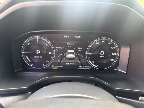 Used 2023 Mitsubishi Outlander SE AWD/4WD image 41