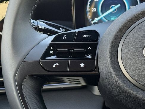 New 2025 Hyundai Elantra SEL image 36