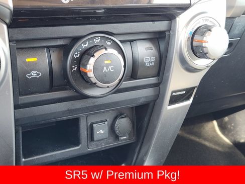 Used 2021 Toyota 4Runner SR5 Premium w/ Moonroof Package RWD image 27