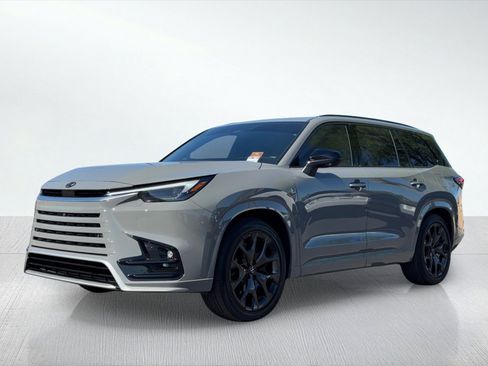 Used 2025 Lexus TX 500h AWD w/ Technology Package image 2