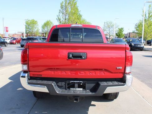 Used 2016 Toyota Tacoma TRD Off-Road w/ Exterior Package image 8