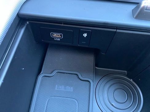 Used 2023 Hyundai Palisade Calligraphy image 29