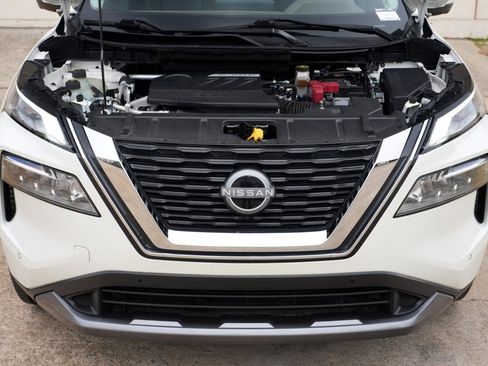 Used 2023 Nissan Rogue SL w/ SL Premium Package FWD image 7