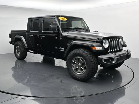 Used 2021 Jeep Gladiator Overland AWD/4WD image 2