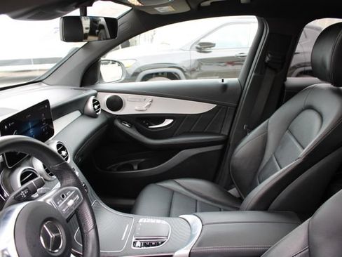 Used 2022 Mercedes-Benz GLC 300 4MATIC Coupe image 41
