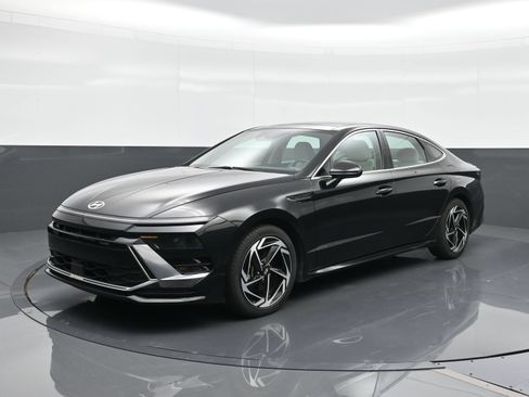 Certified 2024 Hyundai Sonata SEL w/ Convenience Package FWD image 1