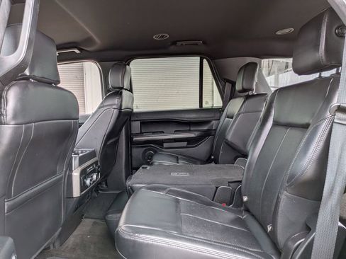 Used 2020 Ford Expedition XLT w/ Equipment Group 202A RWD image 33