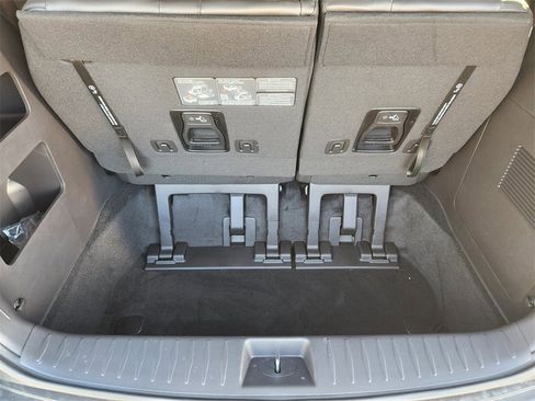 New 2026 Kia Carnival EX image 22