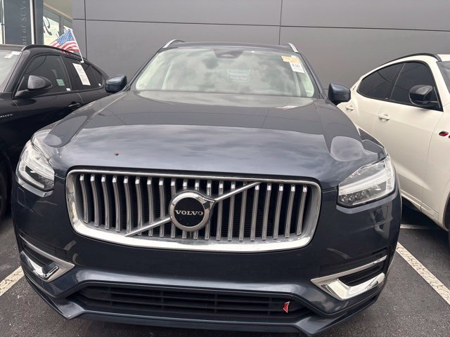 Used 2024 Volvo XC90 B5 Core AWD/4WD image 14