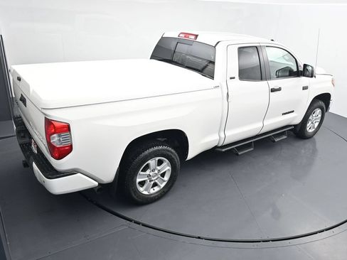 Used 2019 Toyota Tundra SR5 w/ Convenience Package AWD/4WD image 31