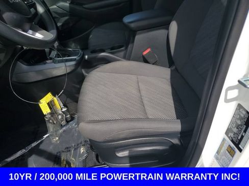 Used 2024 Kia Seltos LX AWD/4WD image 12