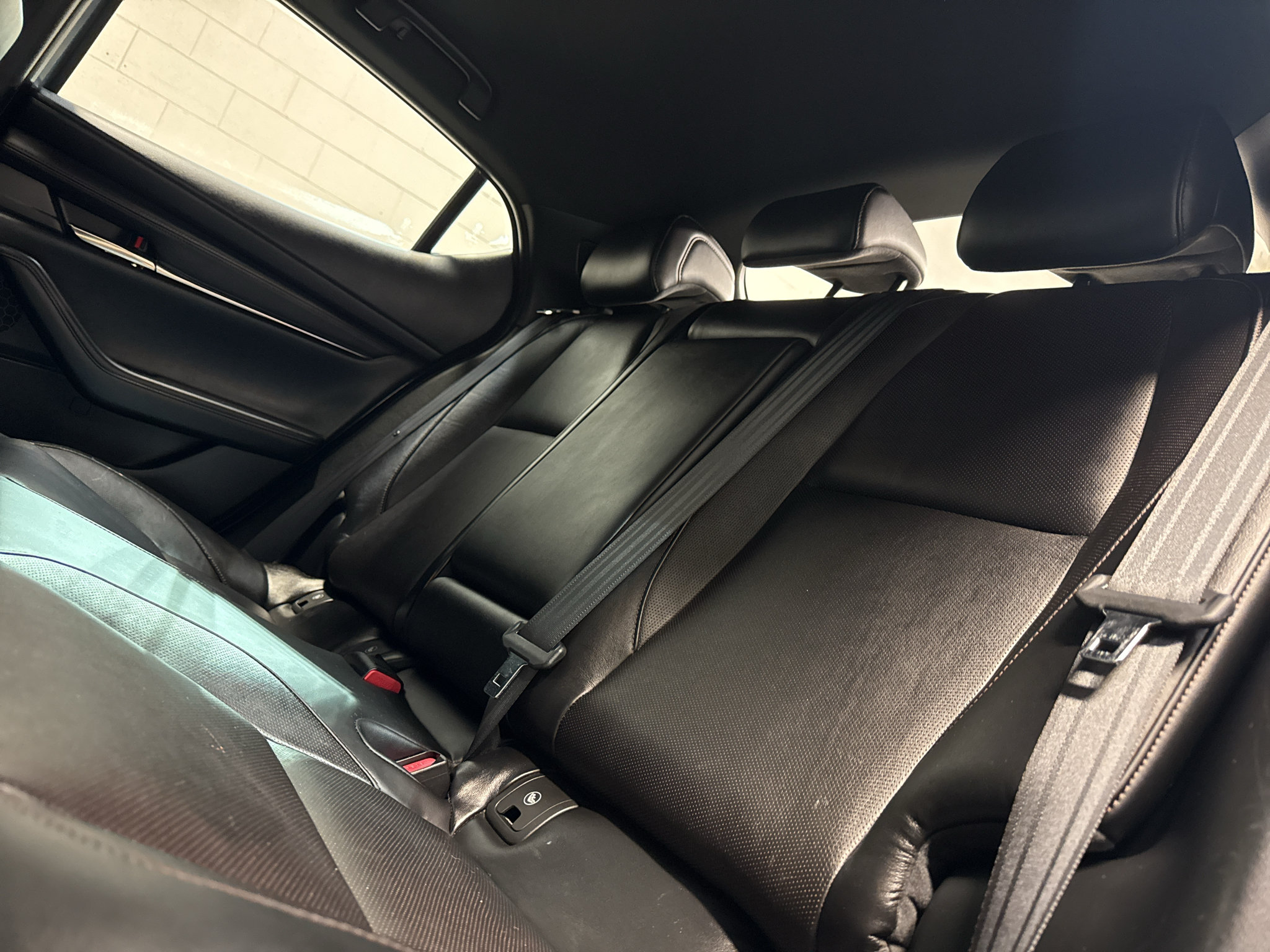 Used 2019 MAZDA MAZDA3 Hatchback w/ Preferred Package FWD image 31