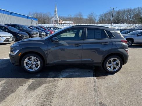 Used 2023 Hyundai Kona SEL w/ Winter Weather Package image 2