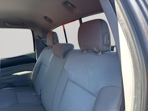 Used 2013 Toyota Tacoma PreRunner w/ TRD Sport Pkg image 18