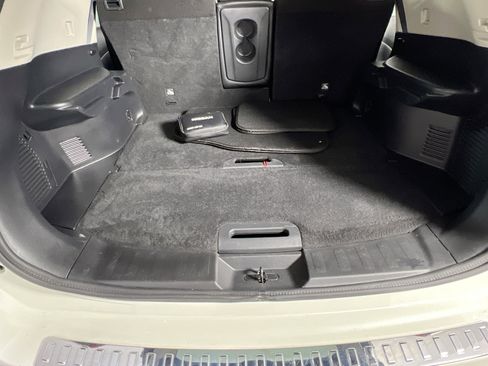 Used 2020 Nissan Rogue SL w/ Premium Package image 26