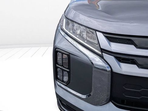 Used 2024 Mitsubishi Outlander Sport SE AWD/4WD image 9