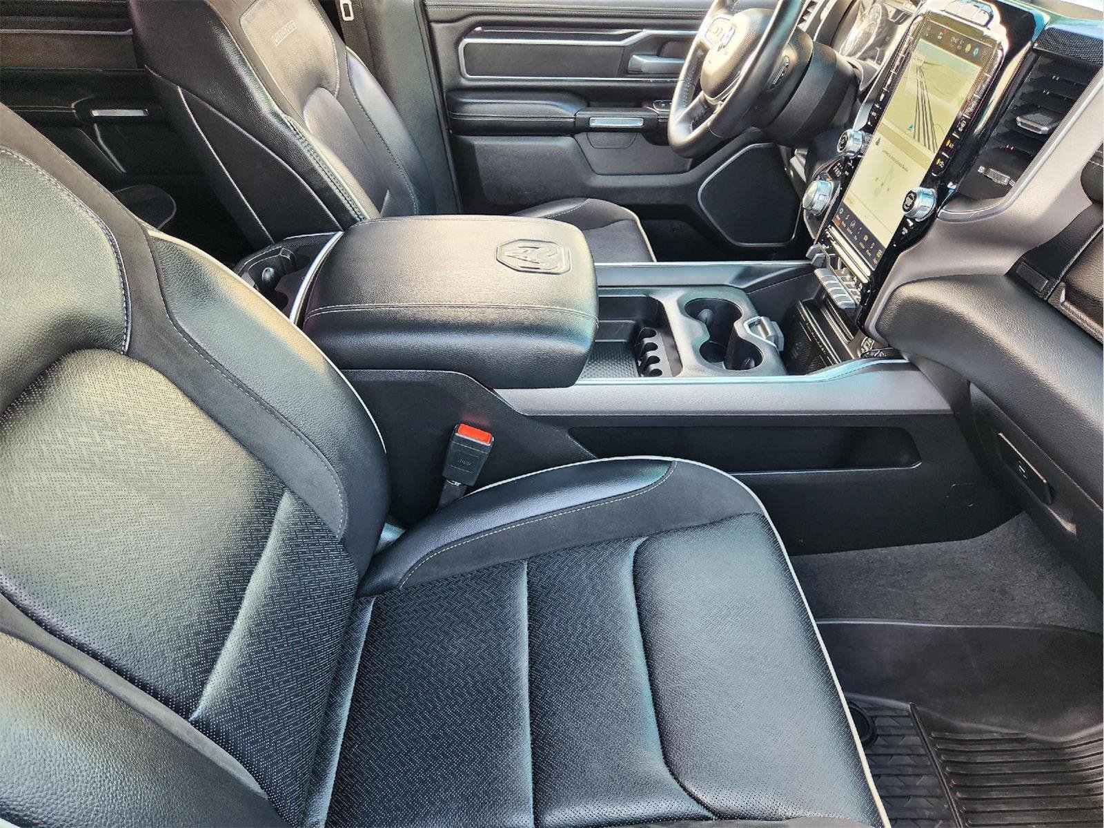 Used 2022 RAM 1500 Laramie AWD/4WD image 16