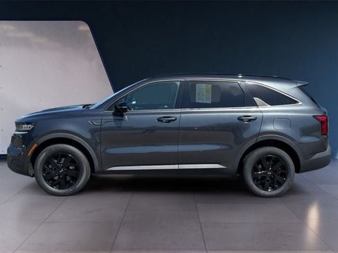 Used 2021 Kia Sorento S AWD/4WD image 2