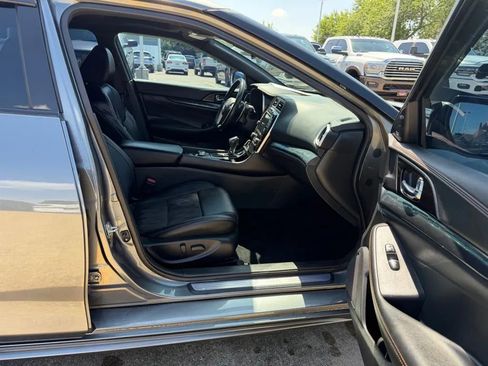 Used 2019 Nissan Maxima SR w/ Premium Package FWD image 14