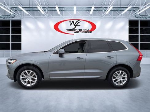 Used 2021 Volvo XC60 T5 Momentum image 6