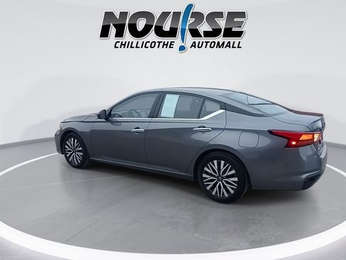 Used 2024 Nissan Altima 2.5 SV image 6