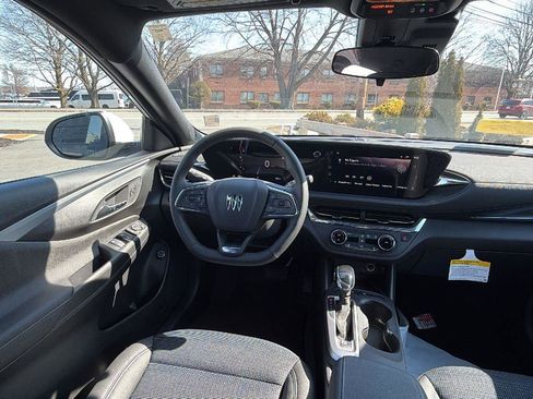 New 2026 Buick Envista Sport Touring w/ Convenience I Package FWD image 31