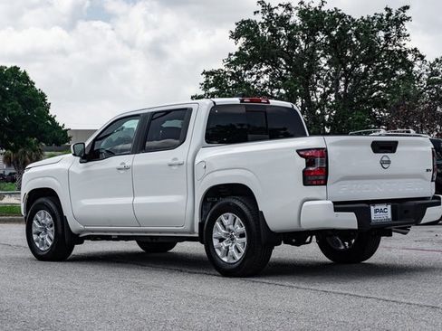 New 2025 Nissan Frontier SV w/ SV Convenience Package image 5