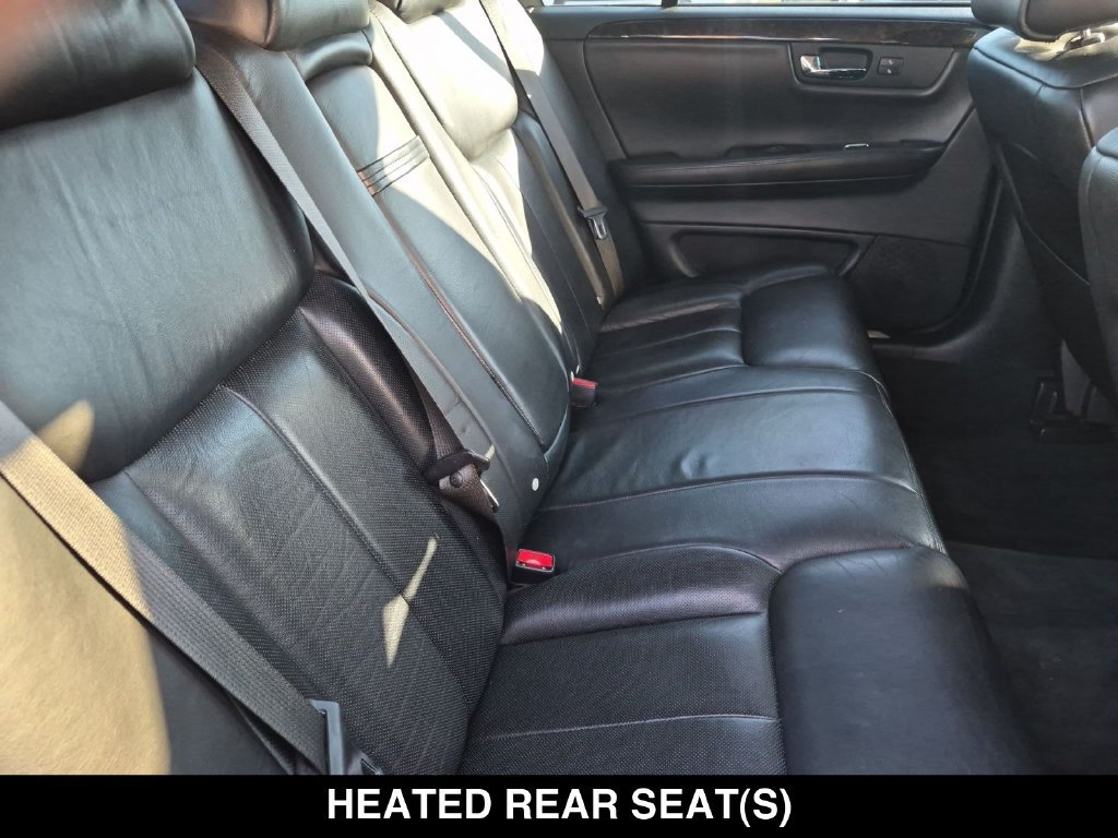 Used 2010 Cadillac DTS Luxury FWD image 30