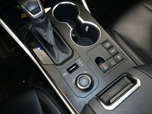 Certified 2023 Toyota Highlander XSE image 20