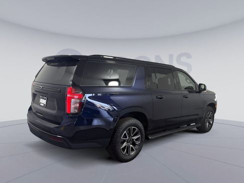 Used 2024 Chevrolet Suburban Z71 w/ Luxury Package image 7