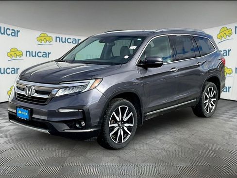 Used 2019 Honda Pilot Touring image 3