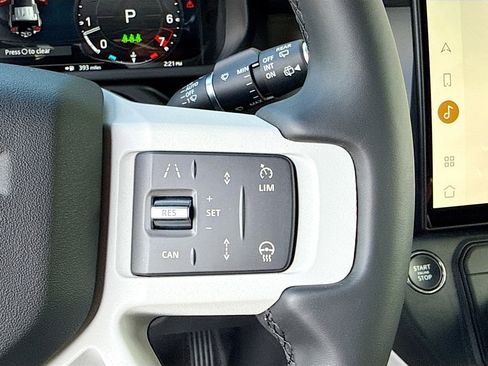 New 2026 Land Rover Defender 110 S image 36