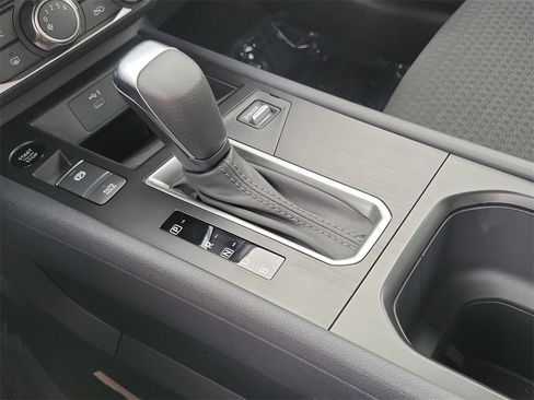 New 2026 Nissan Kicks S image 11