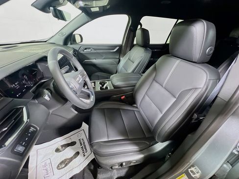 New 2026 GMC Acadia Elevation w/ Elevation Premium Package AWD/4WD image 16