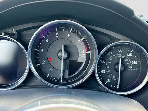 Used 2020 MAZDA MX-5 Miata Club image 12