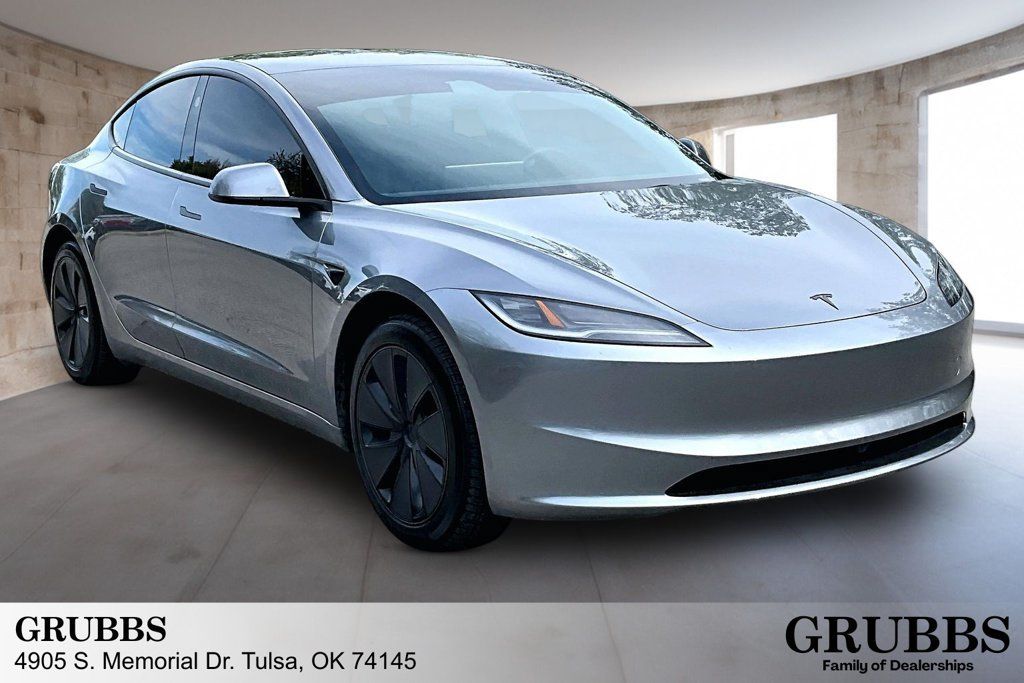 Used 2026 Tesla Model 3 RWD image 1